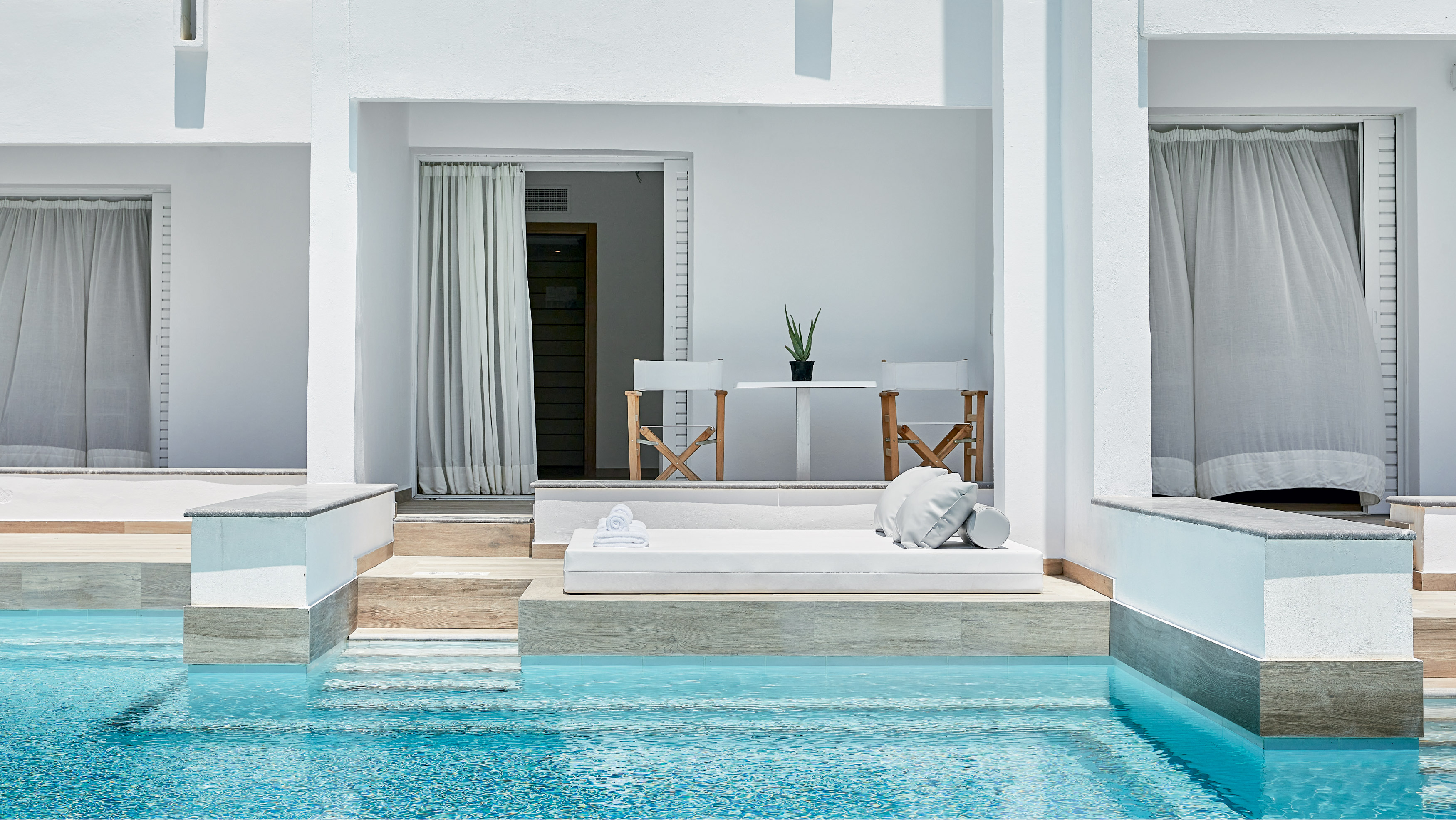 Swim Up White Room | LUXME White Palace, Crete